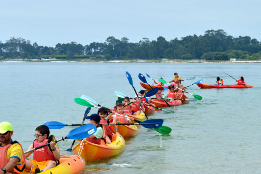 Bautismo en Kayak con interpretación de Conchas Marinas